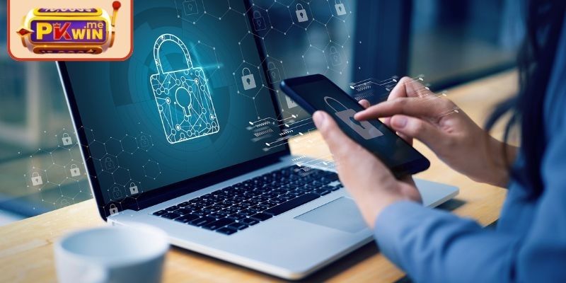 Quyền được tiếp cận và quản lý thông tin 