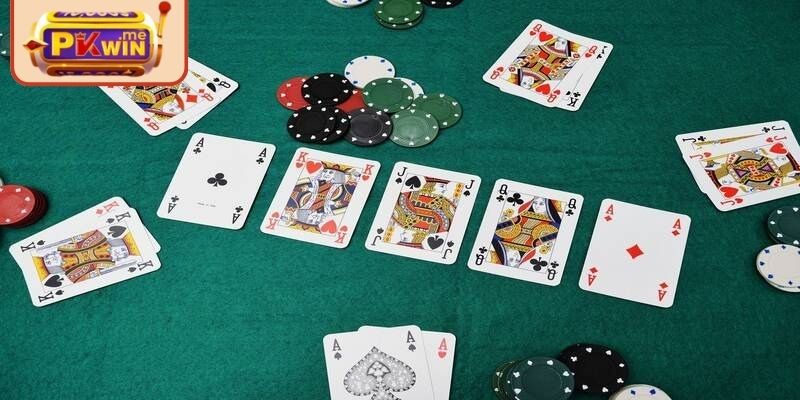 Hướng dẫn chia bài game xì tố trực tuyến